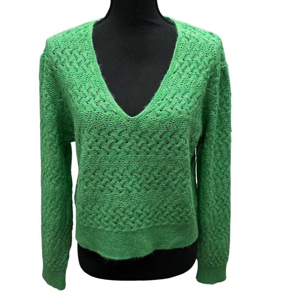 MANGO -MNG Green V Neck  Sweater Women‎ Size Medium Long Sleeve